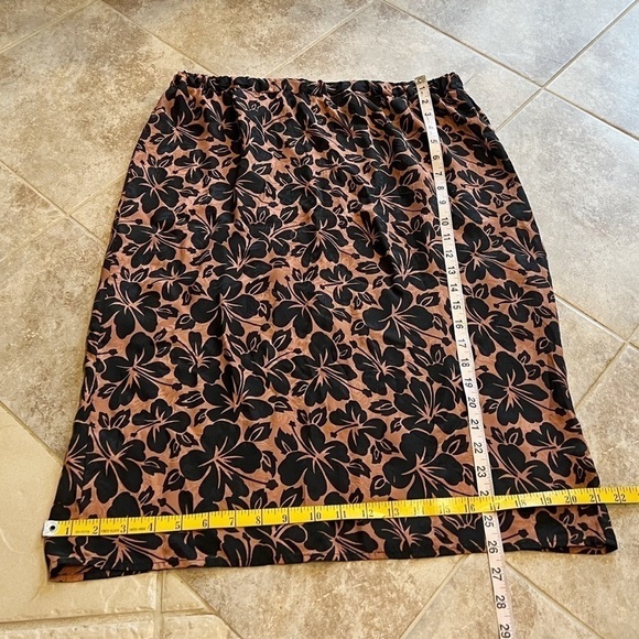 Flora Kung Vintage Silk Pull on Floral Midi Skirt Brown Black Size 14 mid rise - Picture 4 of 8